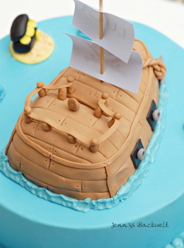 Piratenschiff Torte