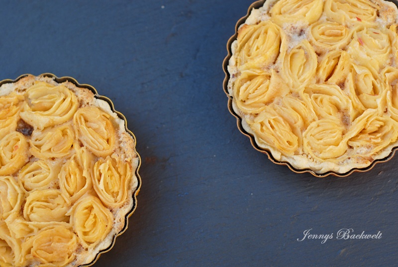 Apfelrosen-Tartelettes mit Mandelcreme